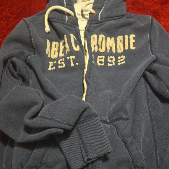 Abercrombie & Fitch Gray Knit Sweater - Picture 3 of 3